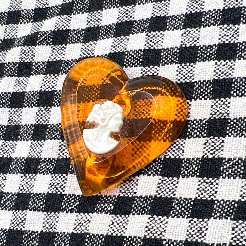 Vintage Translucent Heart Cameo Brooch